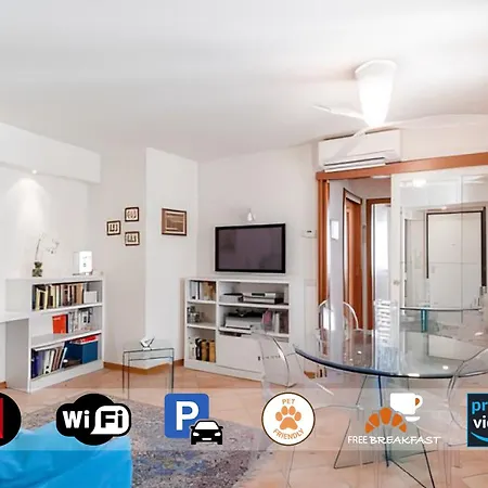 Calvino, In Piazza Unita Con Parcheggio *