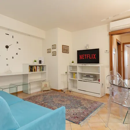 Calvino, In Piazza Unità Con Parcheggio Apartamento *