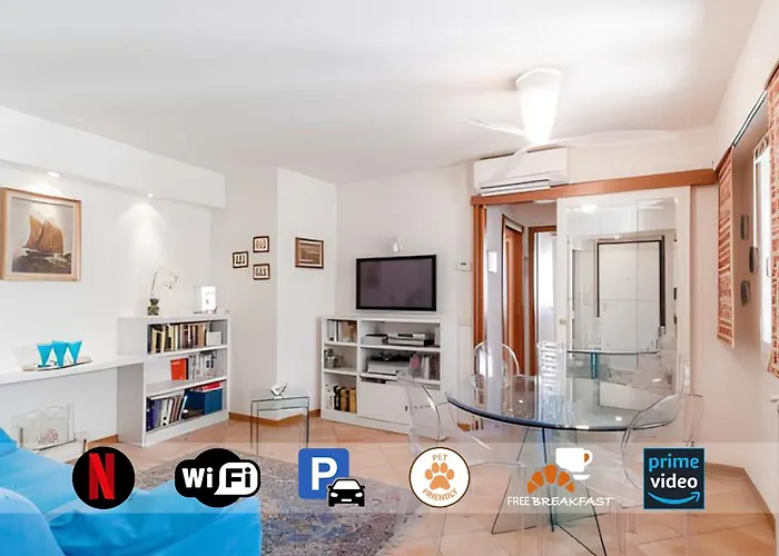 Calvino, In Piazza Unita Con Parcheggio *