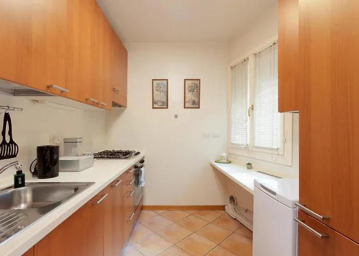 Apartment Calvino, In Piazza Unita Con Parcheggio *